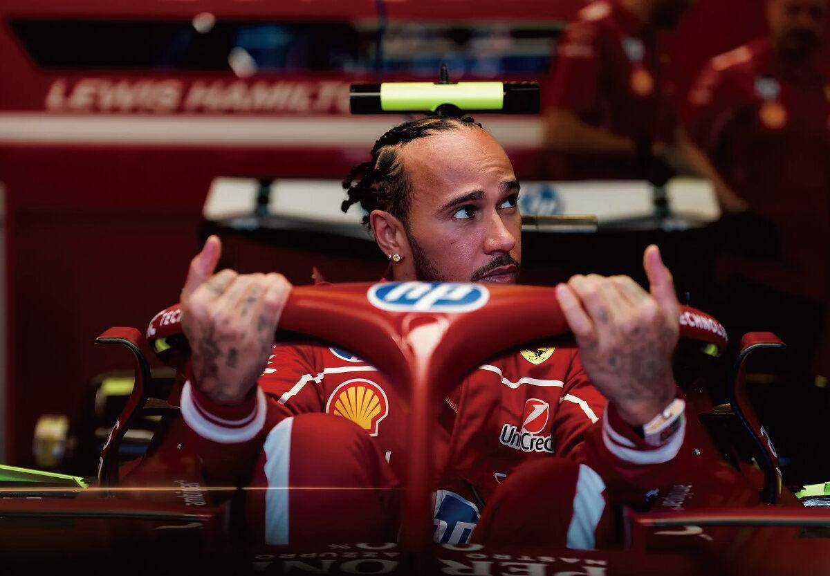 红牛二队逆转雷诺车队，汉密尔顿带队取胜