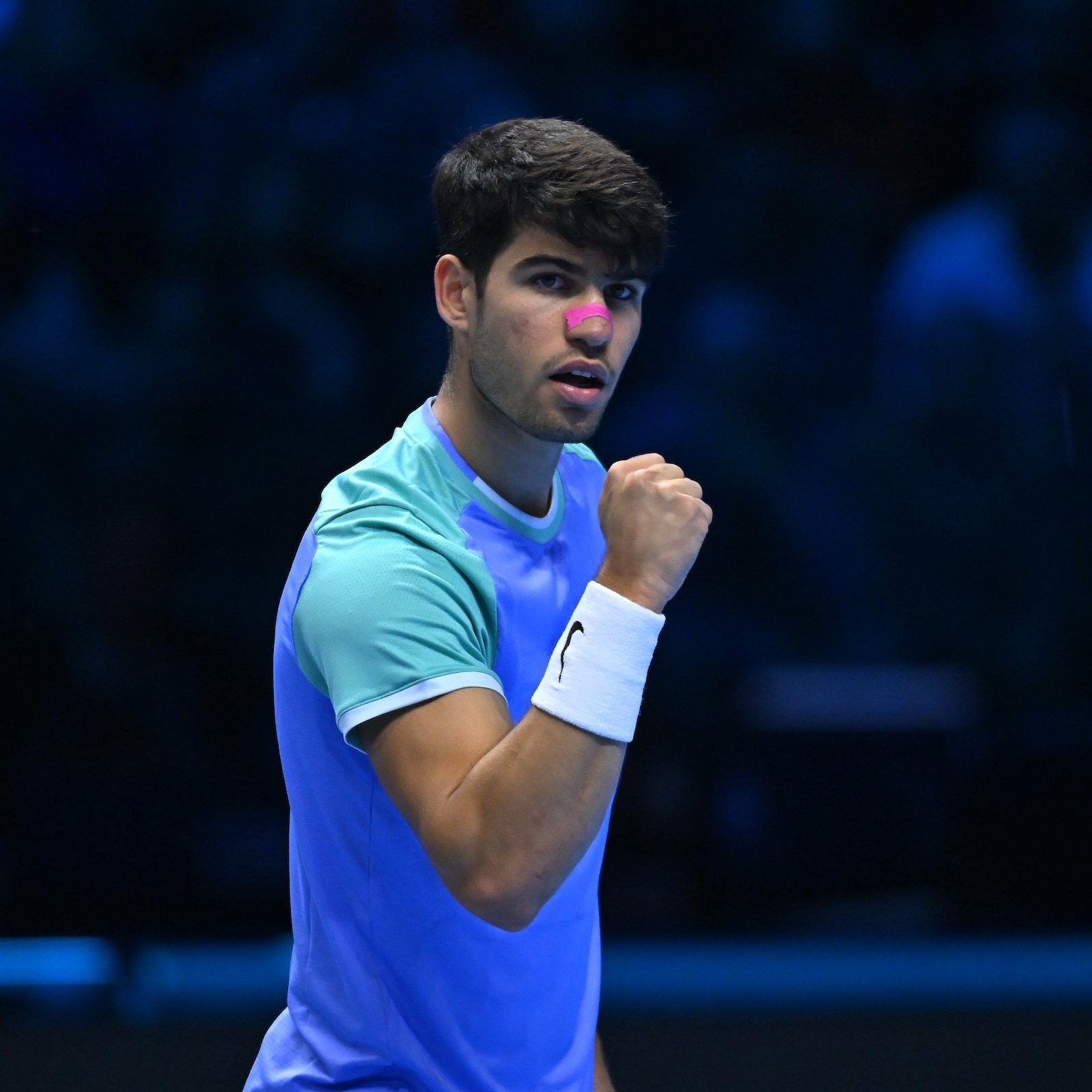 ATP总决赛险胜联合杯,阿尔卡拉斯状态火热 ATP总决赛险胜联合杯,阿尔卡拉斯状态火热