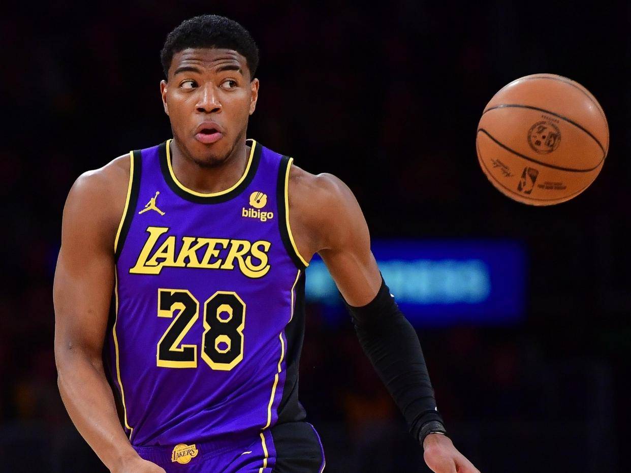 湖人横扫马刺,克莱状态火热 湖人横扫马刺,克莱状态火热