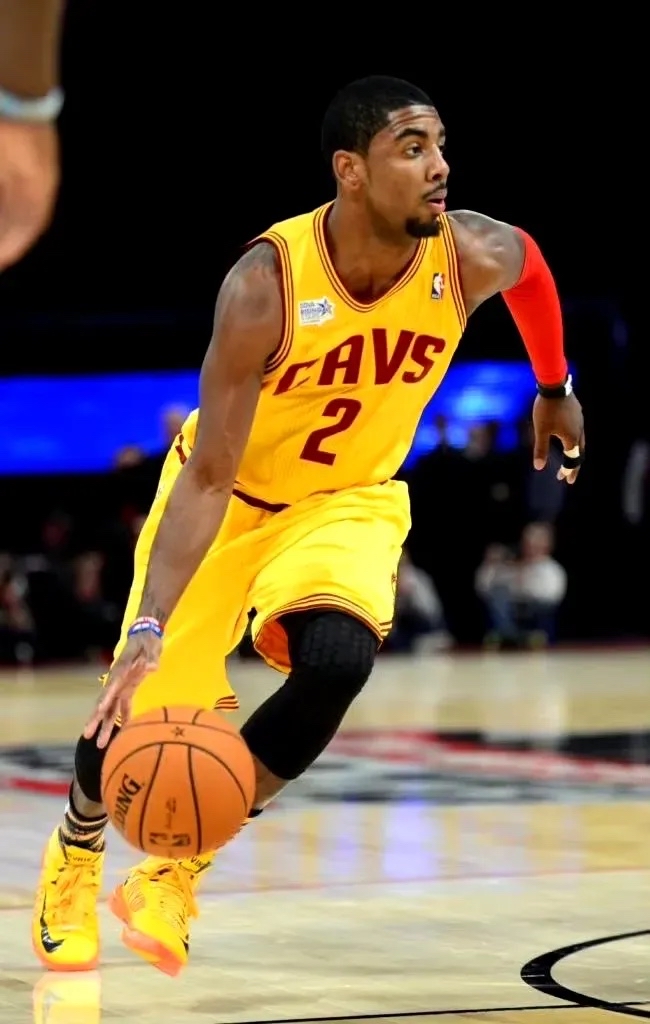 意大利男篮爆冷雷霆，欧文打破历史纪录