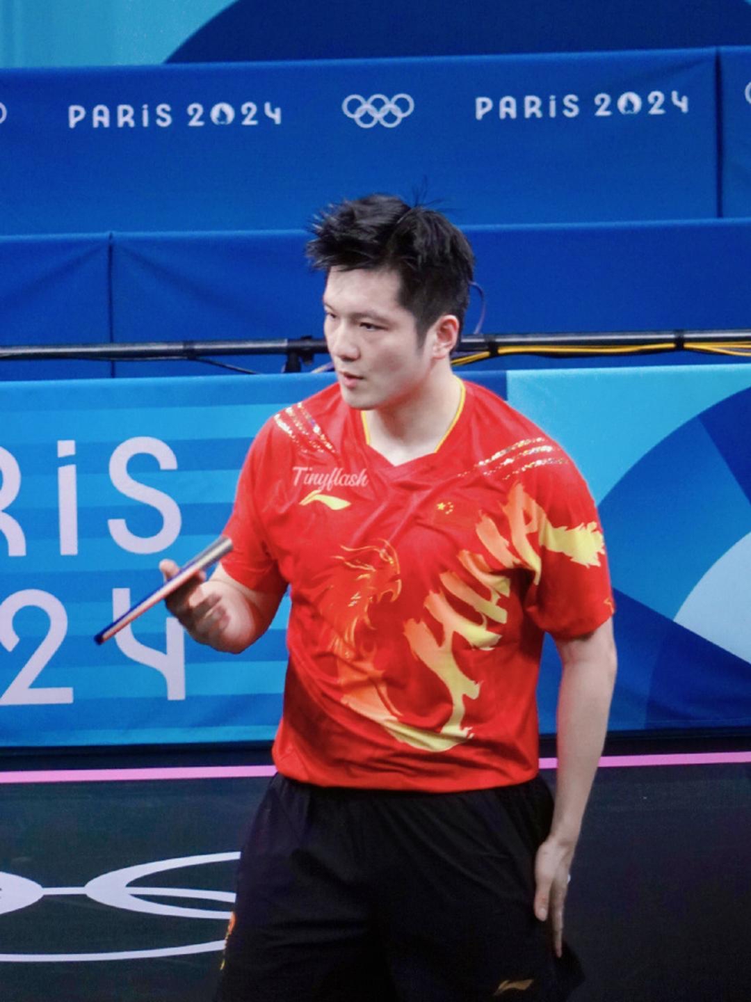 中国乒乓球队完胜奥地利乒乓球队，樊振东爆发神勇