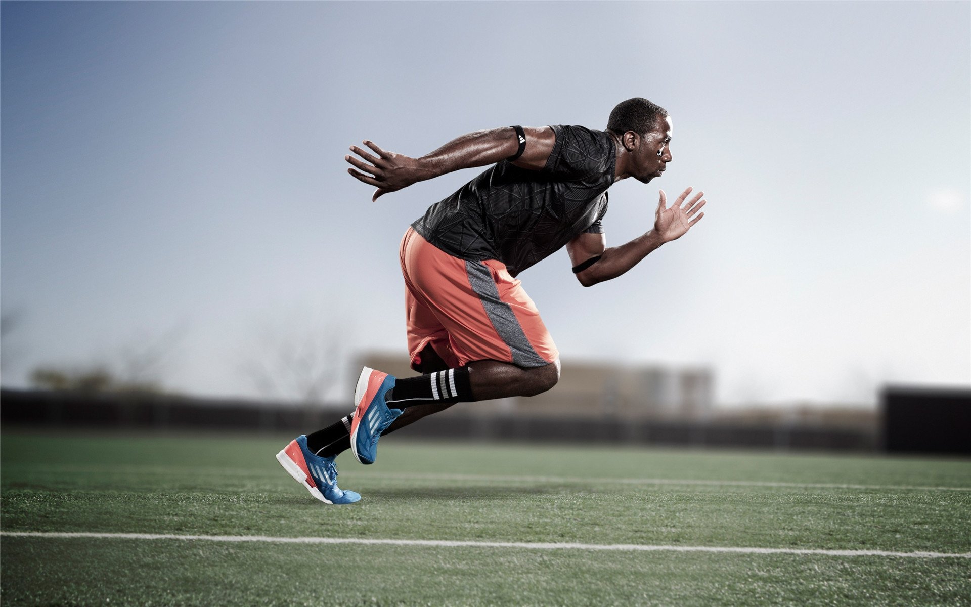 冰与火的跨界狂想，当足球冰岛淘汰阿森纳，F1赛道如何被拉什福德接管？