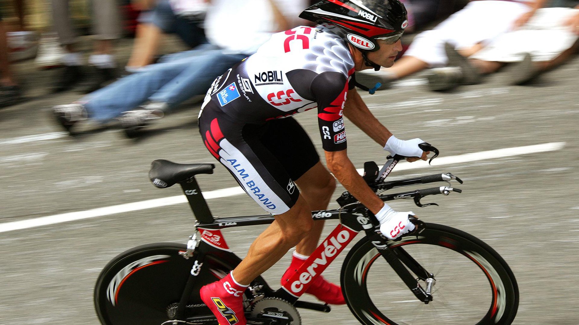 独狼弗拉霍维奇，当加拿大的铁蹄踏破红牛之城，欧冠赛场重现中锋霸权